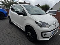 2013 Volkswagen UP 1.0 Groove Up 3dr HATCHBACK Petrol Manual