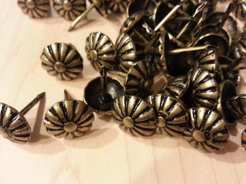 100 Daisy 7/16"x 1/2"L  Nails Upholstery Tacks Decorative
