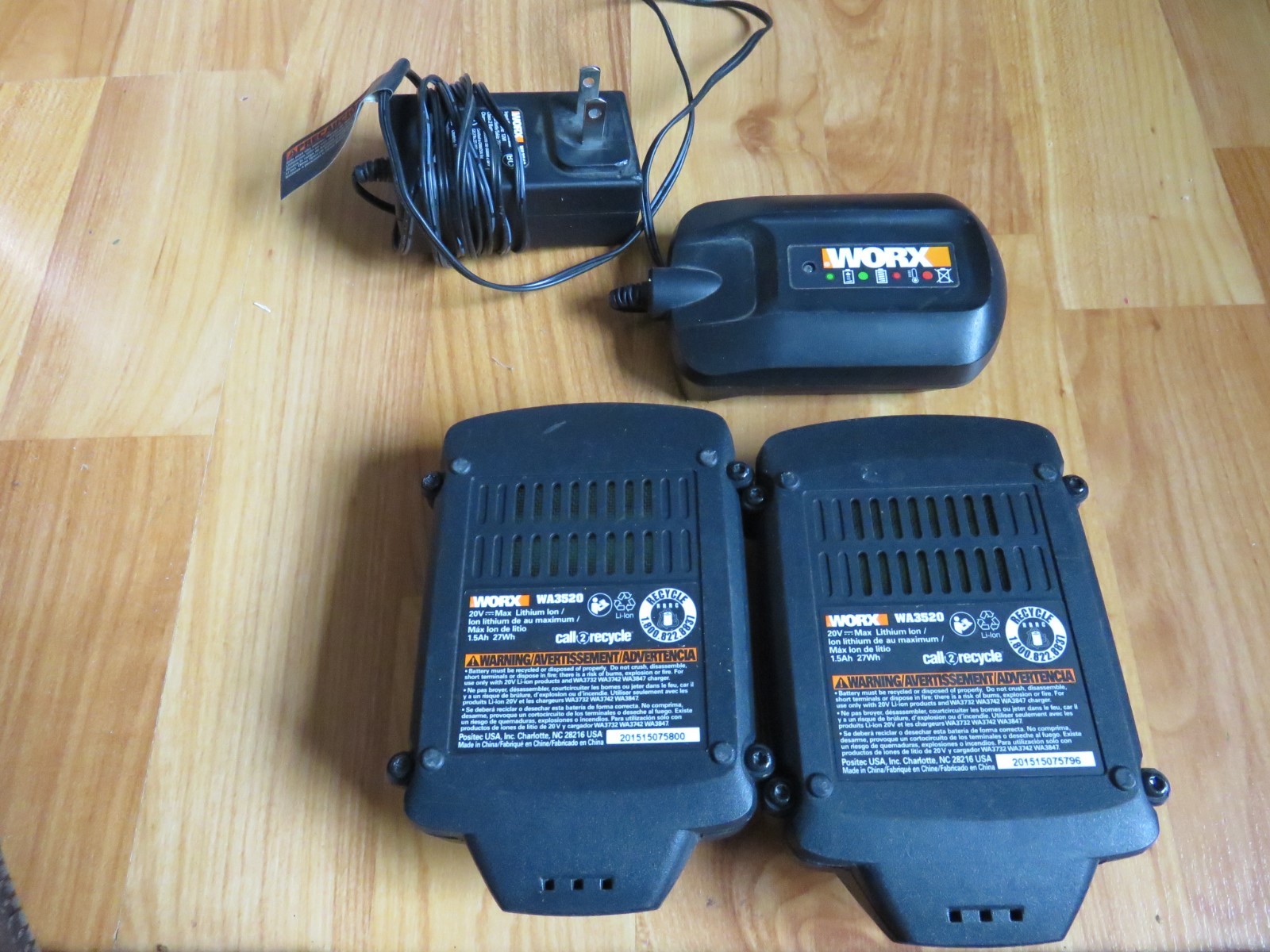 2 WORX 20V Max Lithium Batteries WA3520 With Battery Charger WA3732 FREE SHIP