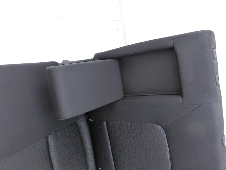 Hyundai IX20 JC 10-15 Sitz Links und Mitte Hinten Hyundai IX20 JC 10-15 07.02.2013 gebraucht Vorschau 4