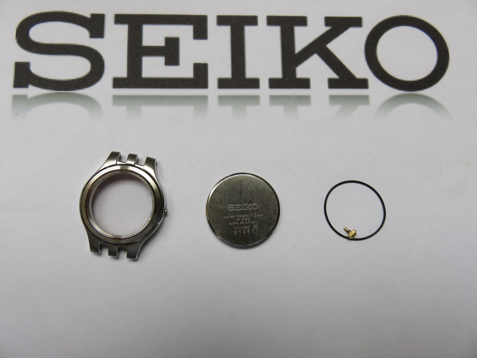M M TE Connectivity / AMP Brand 213571-2 Circular Connector