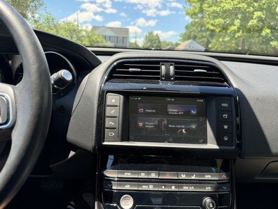 image 4 of interior