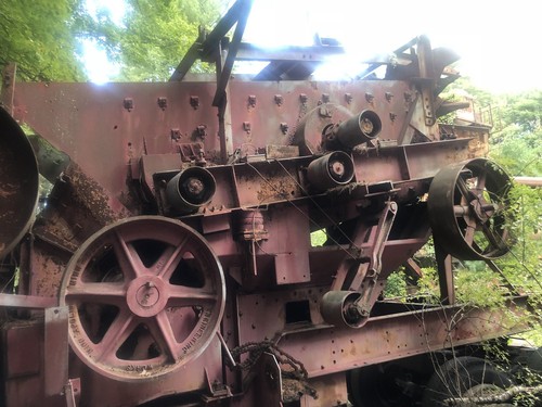 Pioneer Portable 24X36 Roll Jaw Crusher Plant V42 10X36 Rock Jaw