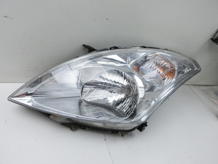 Suzuki Swift IV NZ 13-17 Scheinwerfer Frontscheinwerfer Links Suzuki Swift IV NZ 13-17 23.12.2015 00131426 gebraucht Bild 2