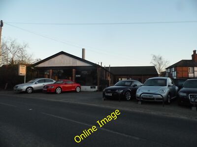 Photo 6x4 Autotek Garage, Maiden's Green The sign has been removed from t c2014