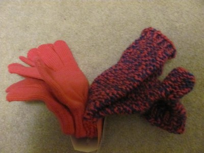 N.Y.C. l Pink Gloves & Handwarmers 2pc set MSRP: $16