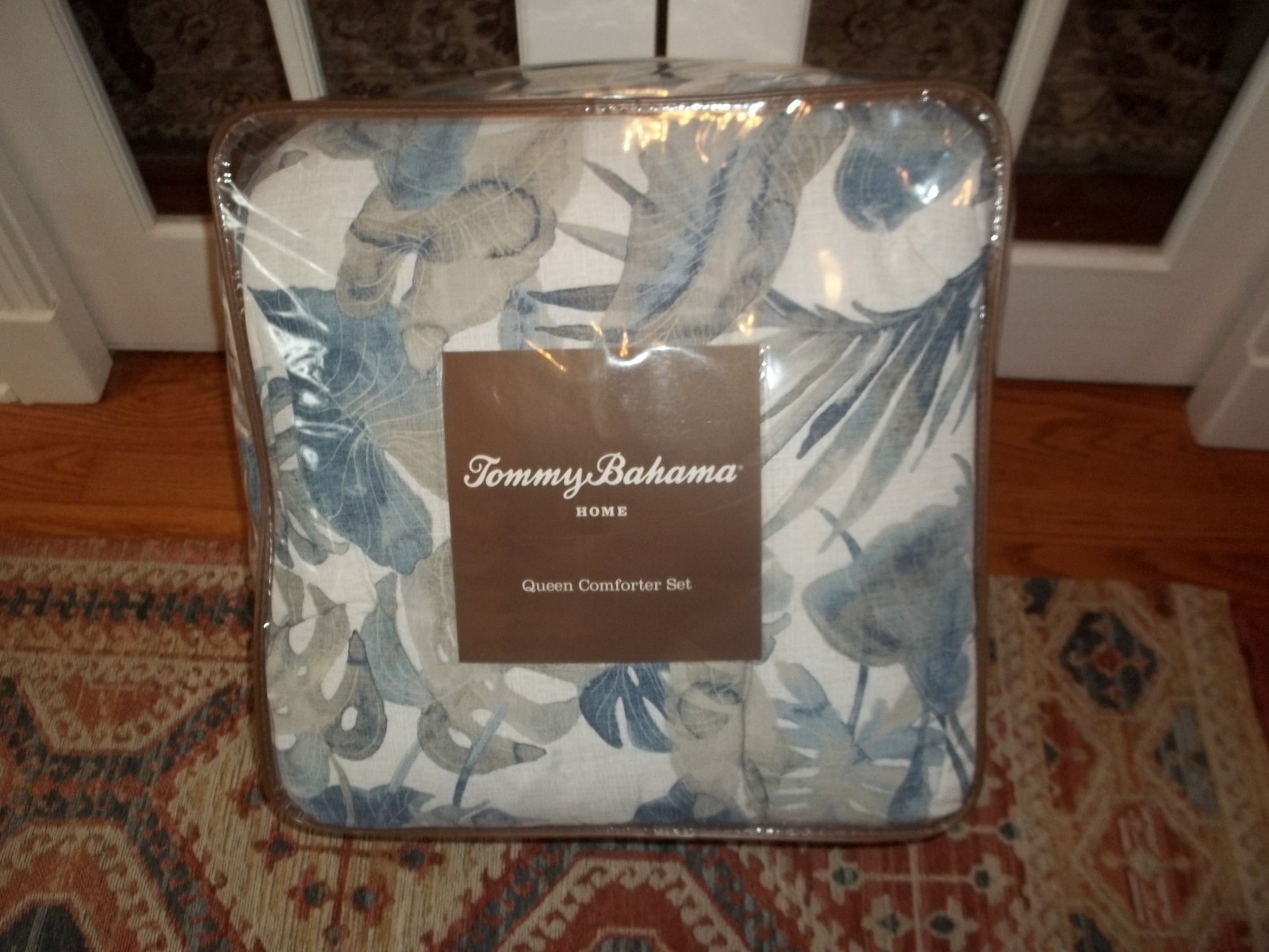 NIP Tommy Bahama Raw Coast Tropical Queen Comforter Set 4pc