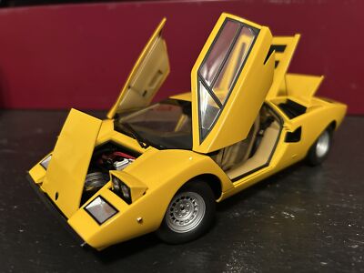 ミニカー 1/18 KYOSHO Ferrari 365 GTB4 楽天市場】京商 1/18 フェラーリ 365 GTB4コンペティツィオーネ