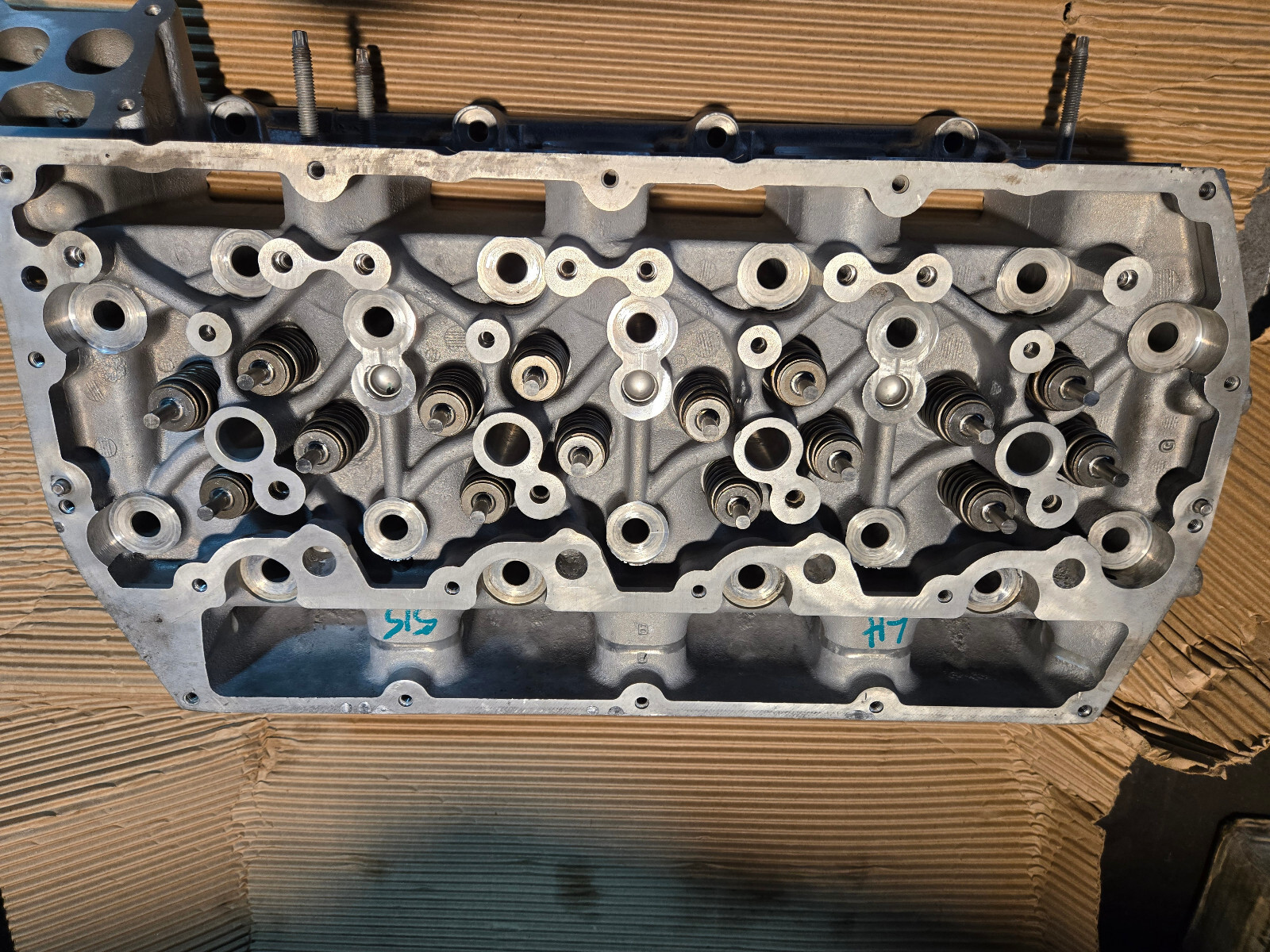 6.7 POWERSTROKE LOADED REMAN OEM CYLINDER HEAD LH DRIVERS SIDE HC3Q-6C064-AA - Picture 8 of 11