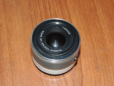 Nikon 1 NIKKOR VR 10-30mm f/3.5-5.6 Lens #3300 WHITE for One 1 J1 J2 J3