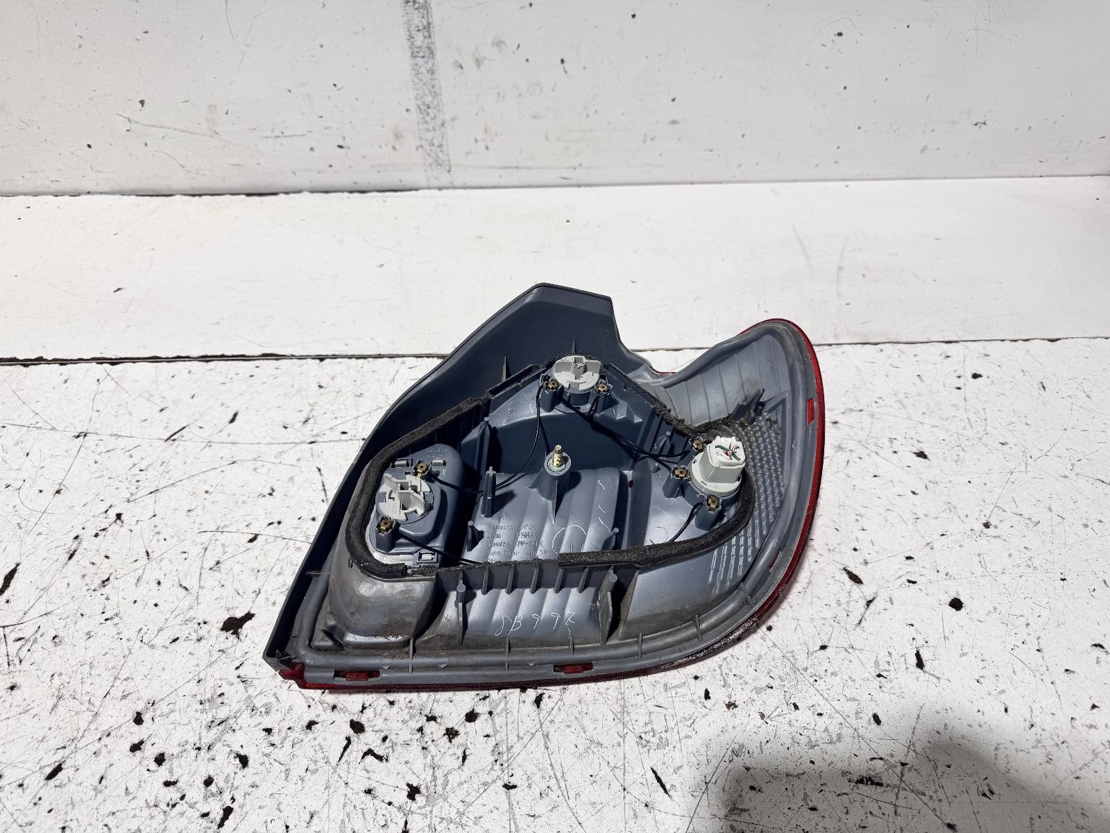 2004 Toyota Echo Left Tail Light NCP10 10/2002-09/2005 image 3