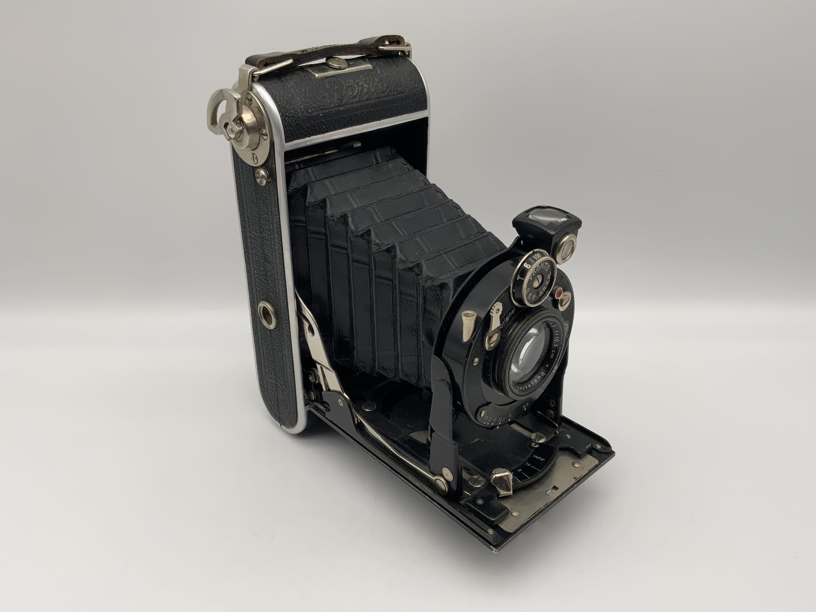 Welta Welti Ic Folding Camera With Carl Zeiss Tessar 2.8/50