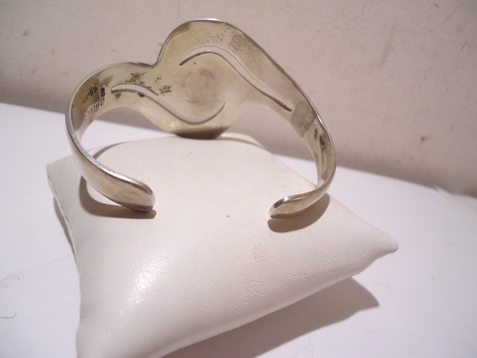 VINTAGE MODERNIST STERLING SILVER MEXICO BLACK ONYX CUFF BRACELET 34 GRAMS