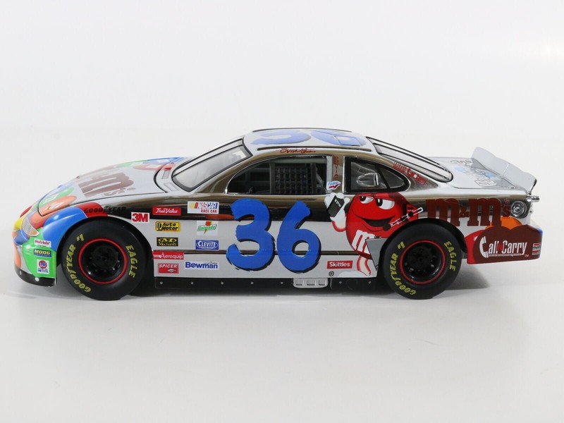 エムアンドエムズ Pontiac M&M Pedigree #36 Ken Schrader Silver Brookfield 1:24 Race