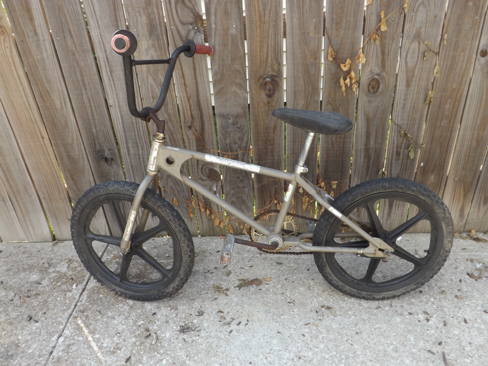 早い者勝ちold bmx mon motomag ashutabula 早い者勝ちold bmx mongoose motomag ashutabula - メルカリ