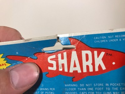 Shark Toy Cap Cun cap strips VINTAGE 96 shots NOS
