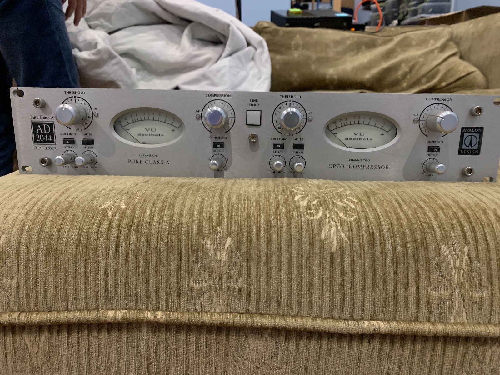 AVALON AD 2044 PURE CLASS A COMPRESSOR