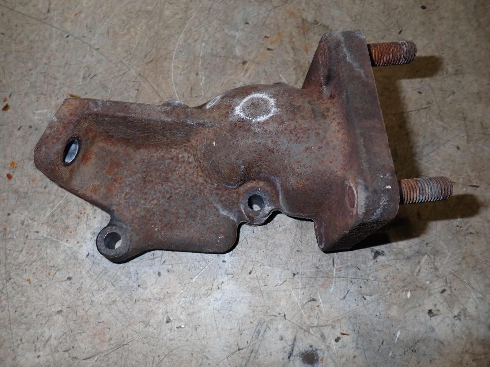 Kubota V3307 Diesel Engine Turbo Exhaust Flange 1J752-12320