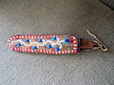ANTIQUE VINTAGE 1800s SIOUX INDIAN TRADE KNIFE & BEADED BRAIN TANNED HIDE SHEATH