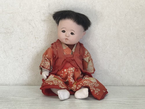 * vintage doll ୨୧ * 陶器製 愛らしい 男の子の フィギュア vintage doll ୨୧ * 陶器製 愛らしい 男の子の フィギュア（花