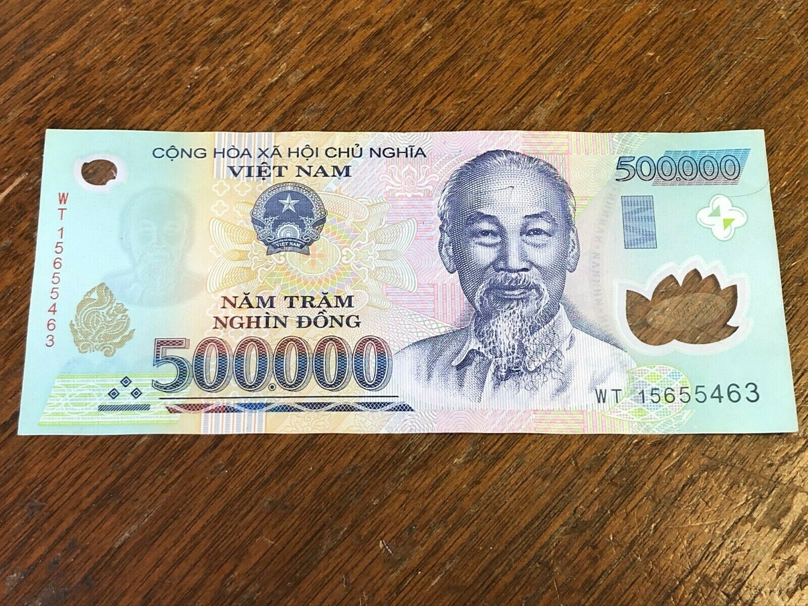 500,000 VND VIETNAM DONG Polymer Banknote, 1/2 Million Viet