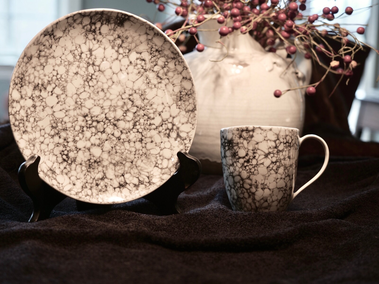 Beautiful Lenox China Pebble Cove 4Pc Place Setting: Dinner, Luncheon, Mug, Bowl