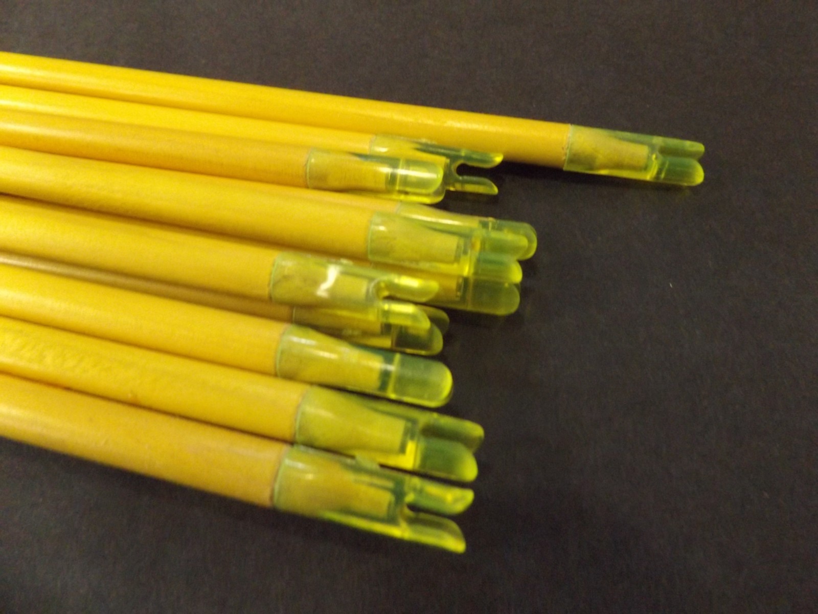 12 MARTIN ARCHERY 24 1/8" YOUTH PRACTICE ARROWS W/ KNOCK AND POINT W/O FLETCHING