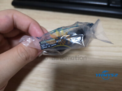 NEW Omron EE-SPX302-W2A Photoelectric Switch 1PCS