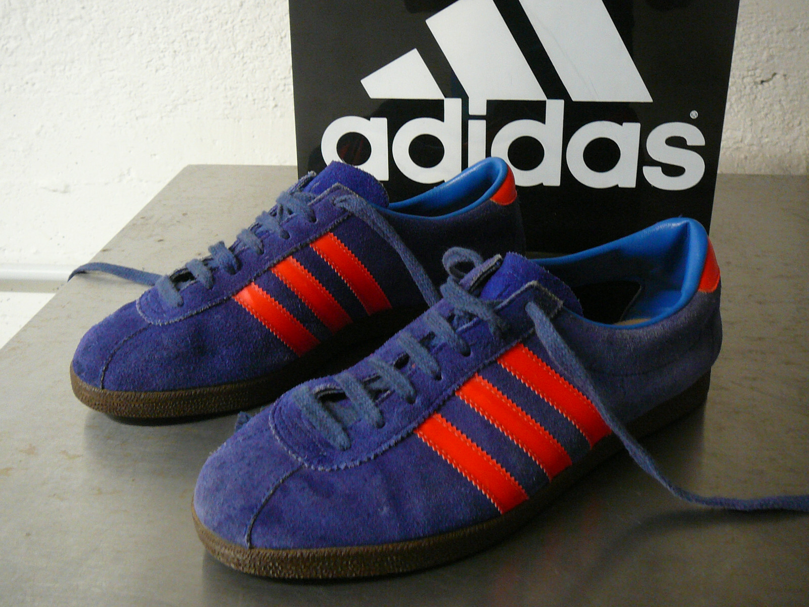 Adidas Retro Vintage