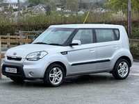 KIA SOUL 1.6 CRDi 2 5dr Silver Lovely Value Family motoring