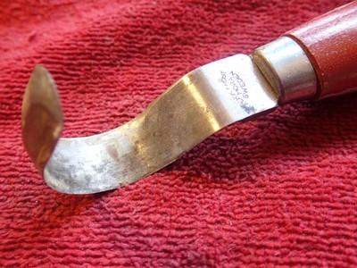 SHARP VINTAGE 2 SHARP EDGES  WOOD CARVING KNIFE ERIK FROST MORA SWEDEN SWEDISH