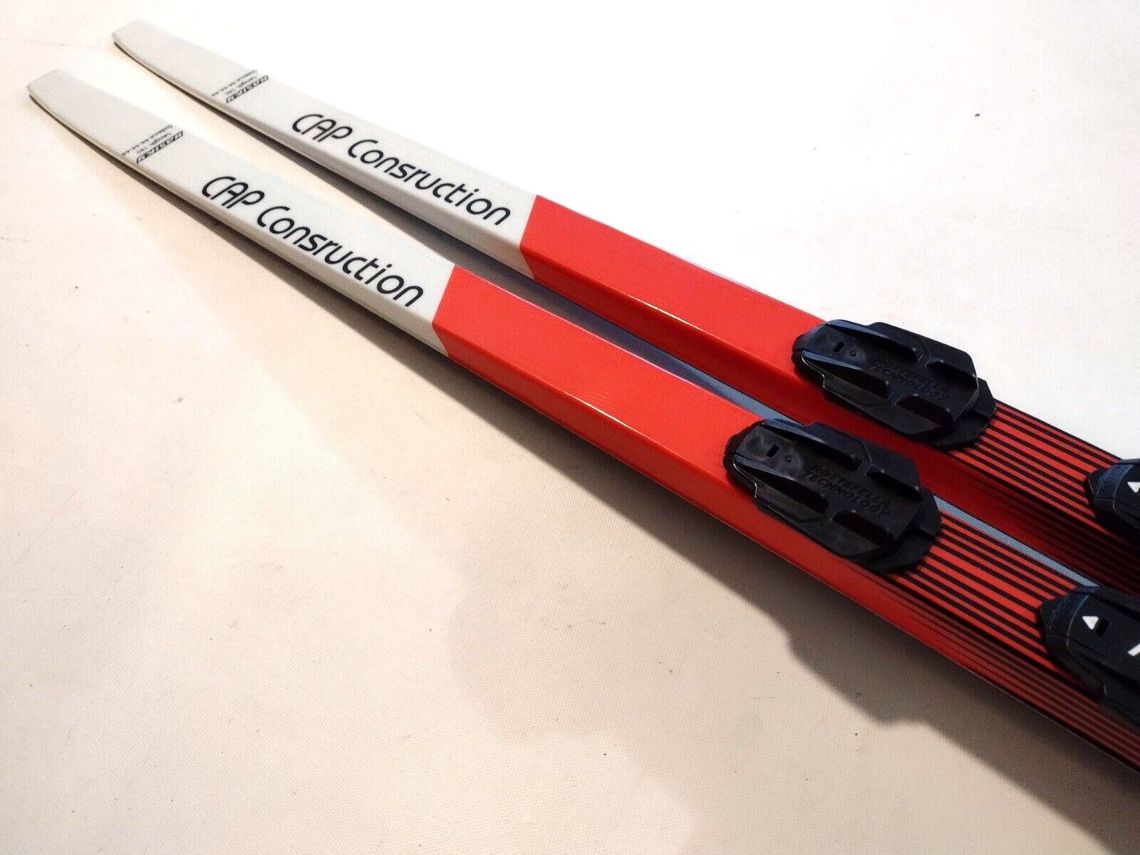 New Waxless Cross Country Skis Nordic Rottefella NNN Bindings XC Red- Wood-Core