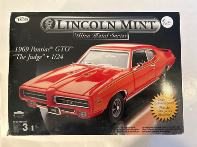 Testors Lincoln Mint 1969 Pontiac GTO The Judge 1/24 Metal Model Kit 1999