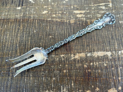 Antique Sterling Silver Pickle Fork by Mechanics Sterling Co / Watson St. Louis