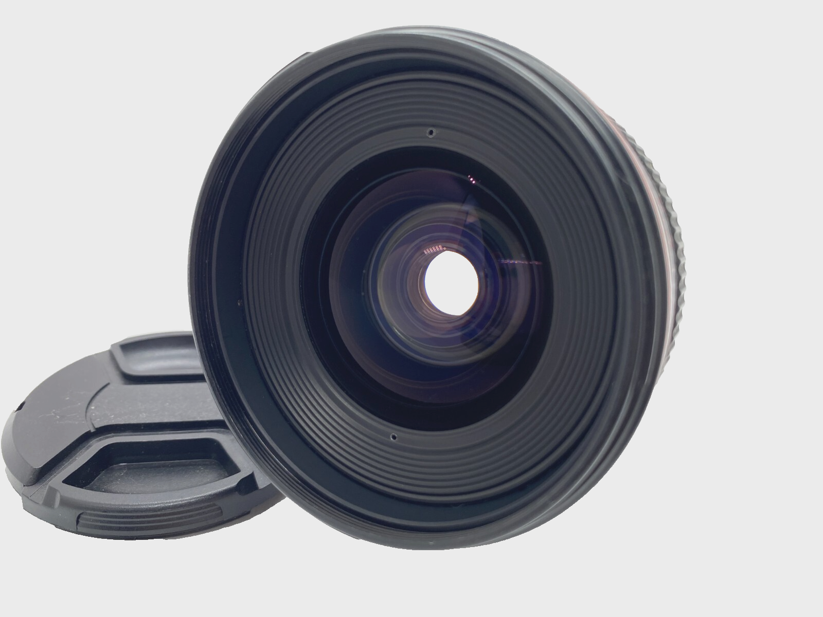 Canon EF 20-35mm 1:2.8 L 広角ズームレンズ Canon EF 20-35mm 1:2.8 L 広角ズームレンズ Canon EF 20-35mm F2.8