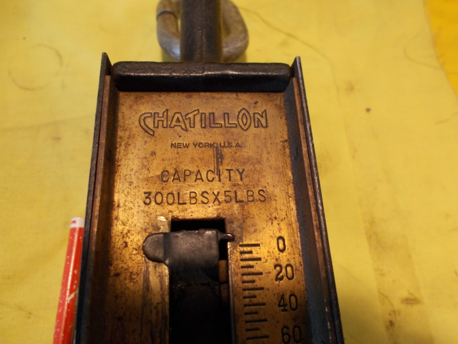 LARGE ANTIQUE CHATILLON NY USA 300 lb HANGING SCALE with brass face plate