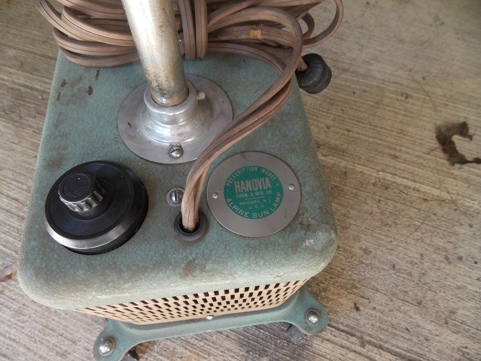 HANOVIA INDUSTRIAL HOME MODEL ALPINE Prescription Model SUN LAMP, WORKS