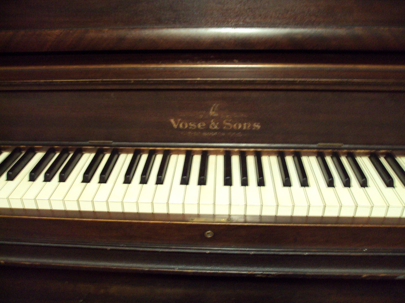 Upright Piano Vose & Sons Boston With Bench