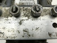 Peugeot 5008 09-13 ABS Steuergerät Aggregat Hydraulikblock Peugeot 5008 09-13 10.02.2011 9674677580 0265230304... Vorschau 4