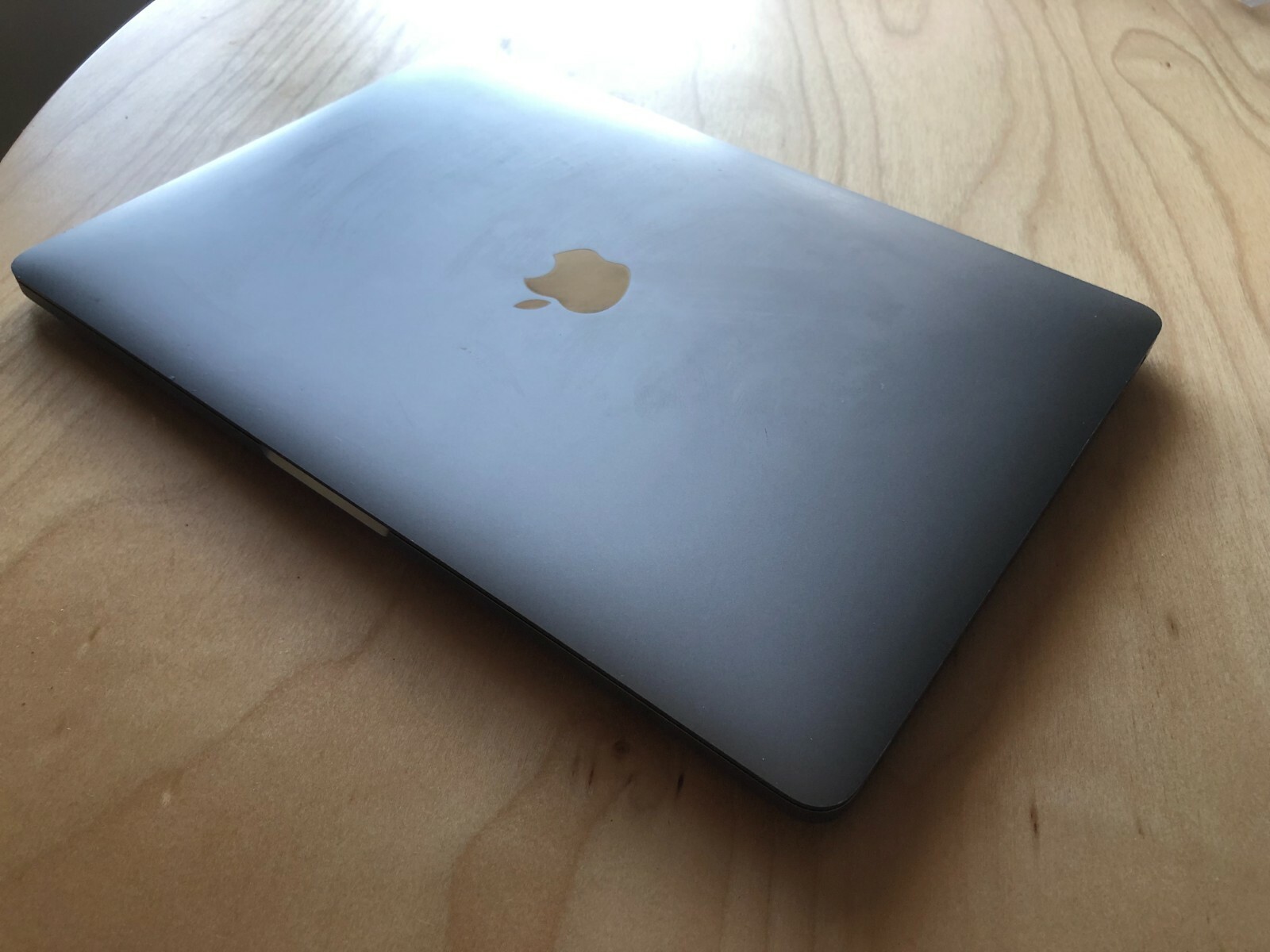 Apple - MacBook pro 13インチ 2018 クアッドコア 16GB タッチバー Amazon.com: Apple Mid 2018 MacBook Pro Touch Bar with 2.7GHz