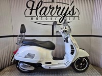 Piaggio Vespa GTS125 GTS 125 super ie , leaner legal scooter 