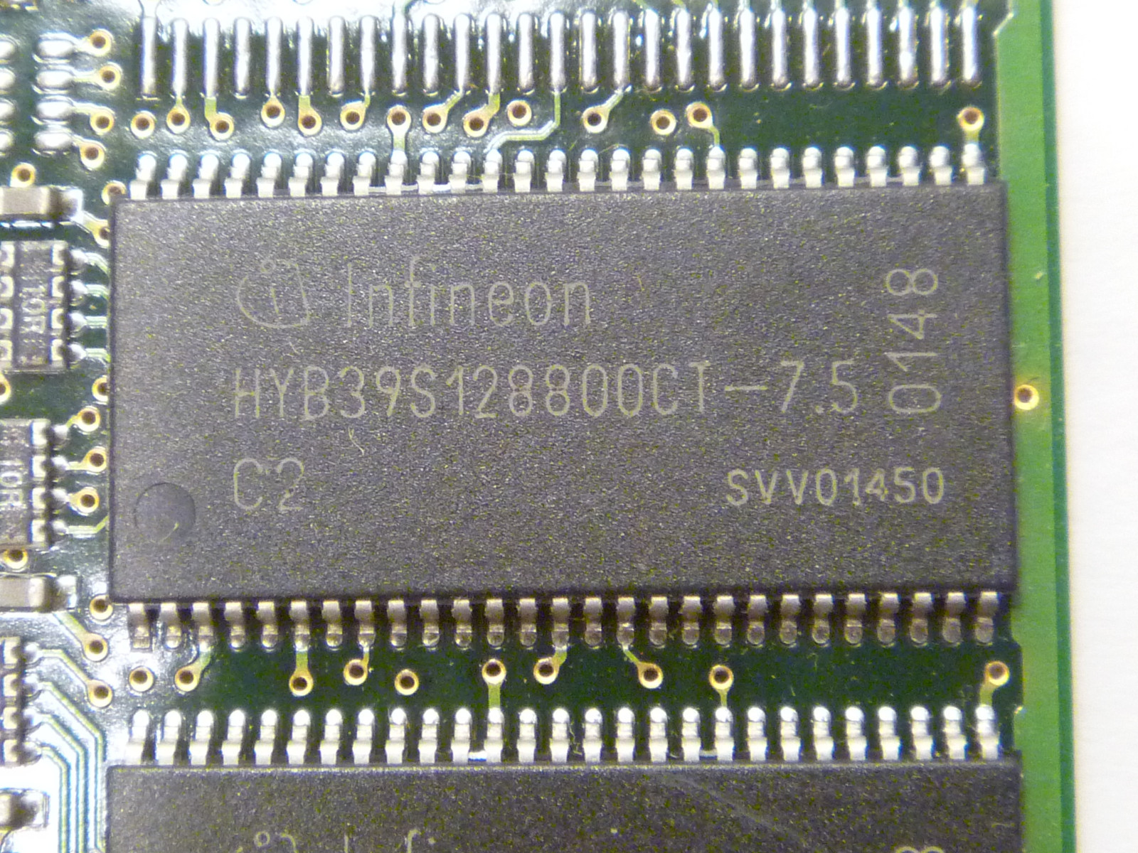 32ZHS STK 3962805 256MB, SDR SDRAM, DIMM, PC133, 133MHz CL3  Desktop Memory