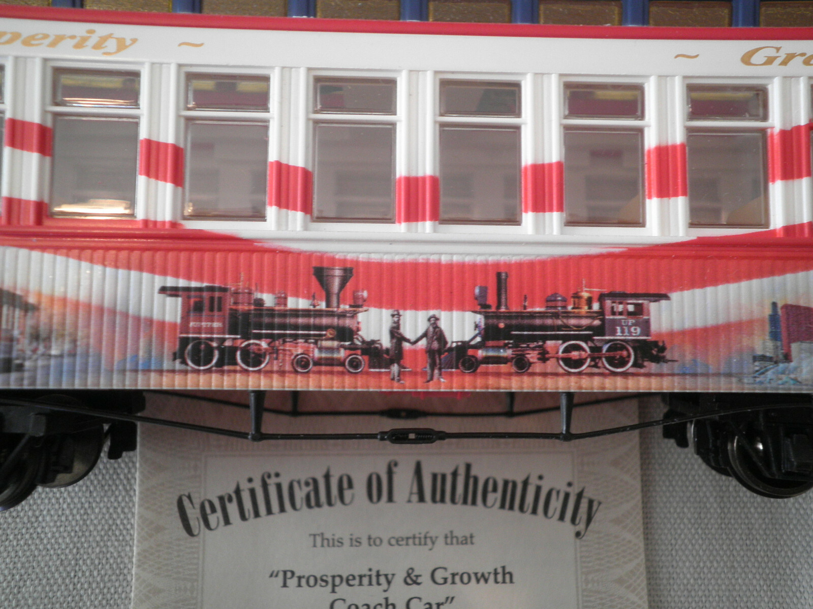 BACHMANN HAWTHORNE VILLAGE SPIRIT OF AMERICA PROSPERITY & GROWTH COACH CAR W/COA