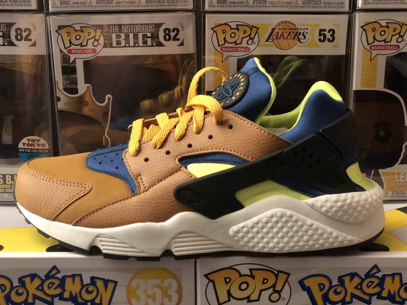 BRAND NEW NIKE AIR HUARACHE RUN 318429 