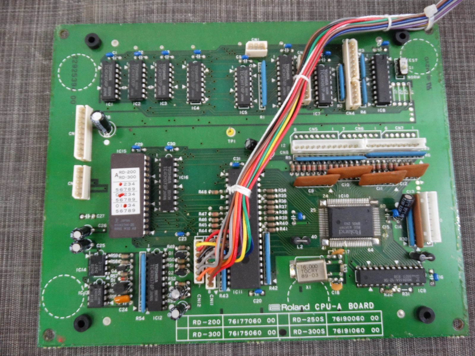 Roland RD-300S 200 300 250S 300S Digital Piano CPU-A Board