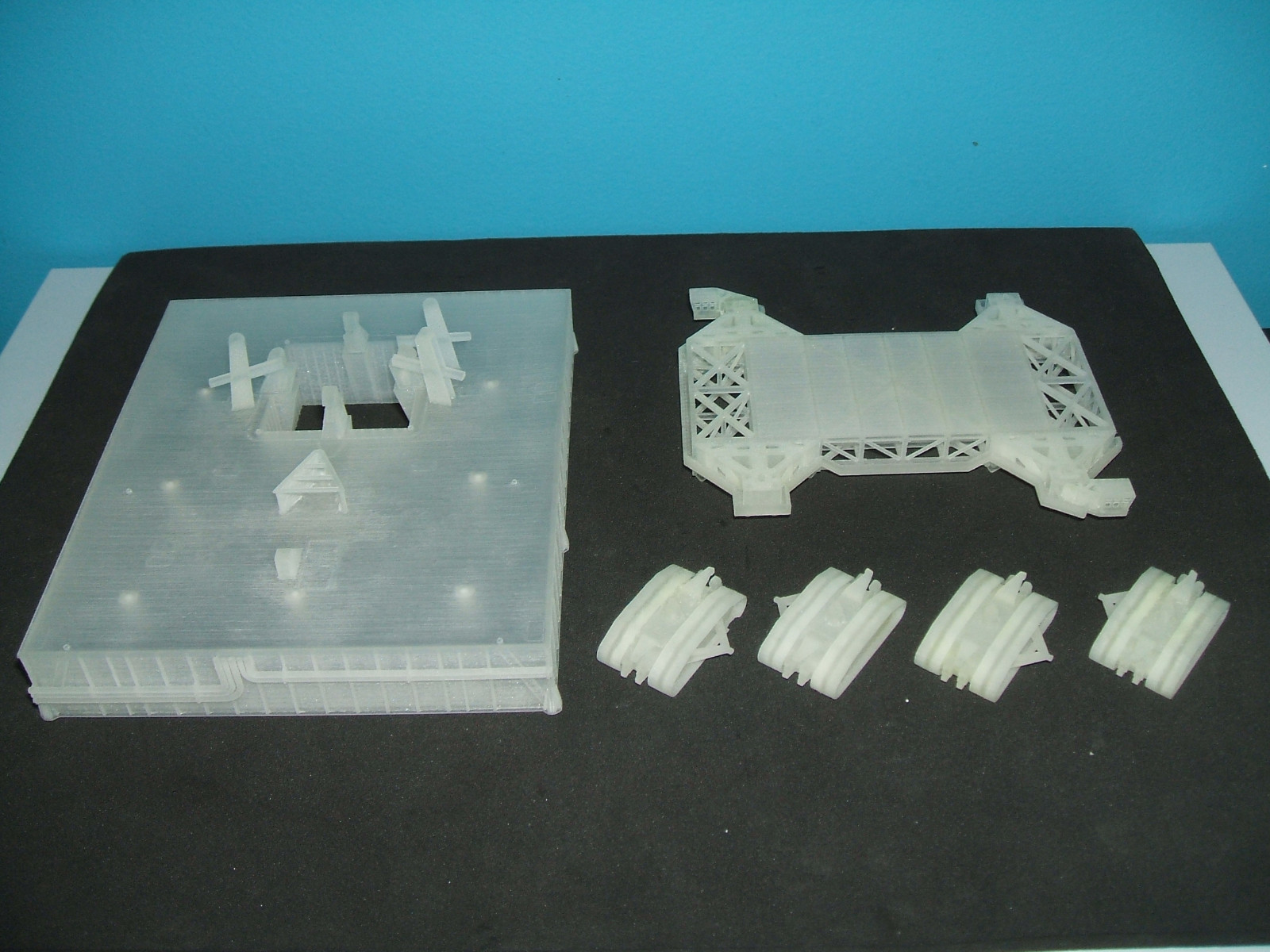 IN STOCK! 1/400  3D PRINTED CRAWLER TRANSPORTER PLATFORM FOR SATURN V ROCKET