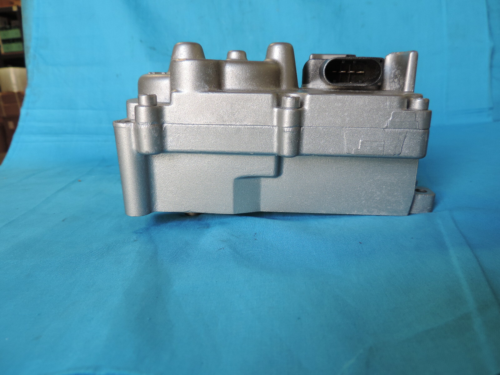 2013- Dodge ISB 6.7 L Cummins Truck VGT Holset HE300VG Turbo Electronic Actuator