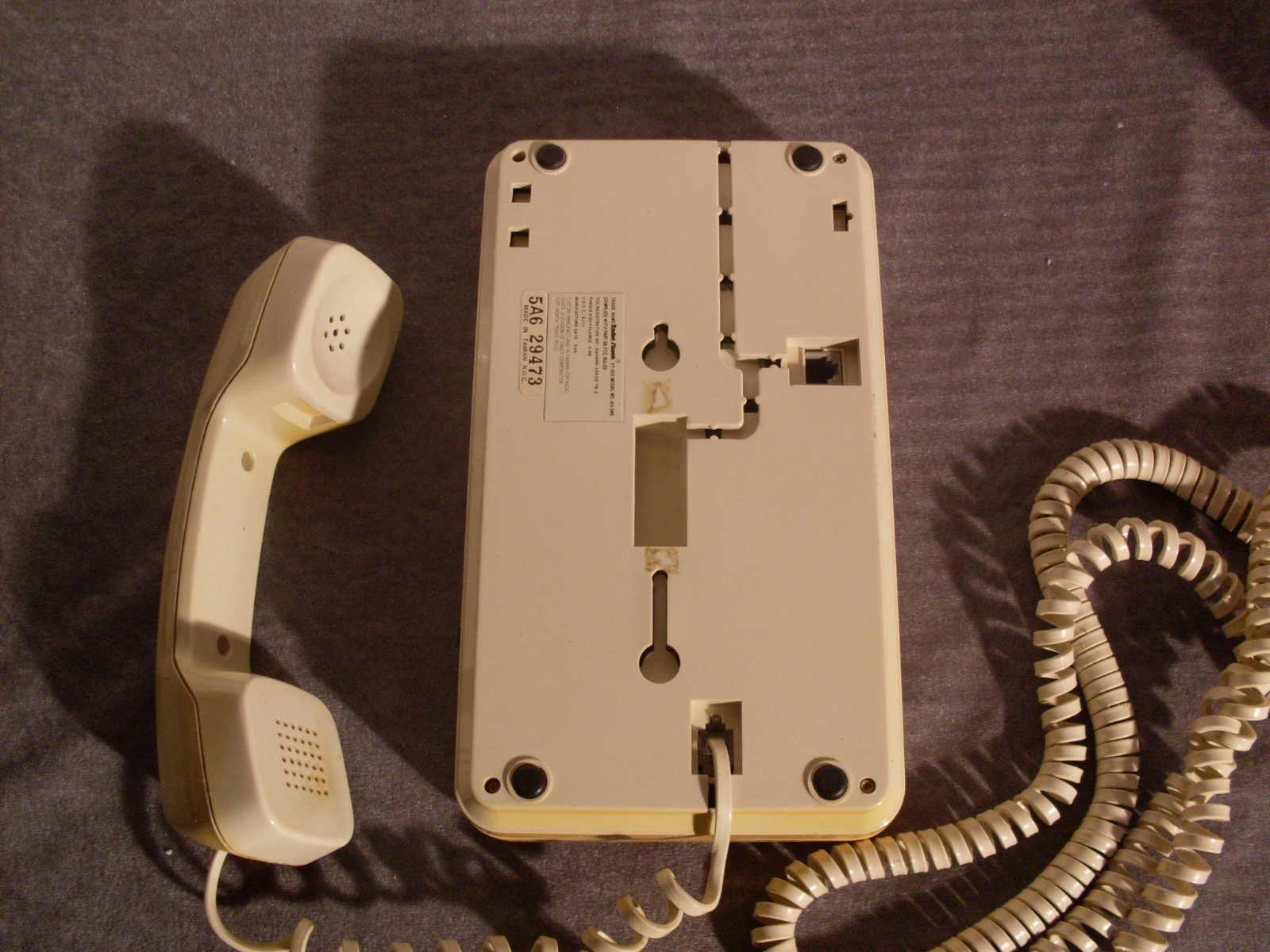 Vintage Big Button Corded Telephone. Radio Shack, ET-202, Model #43-345