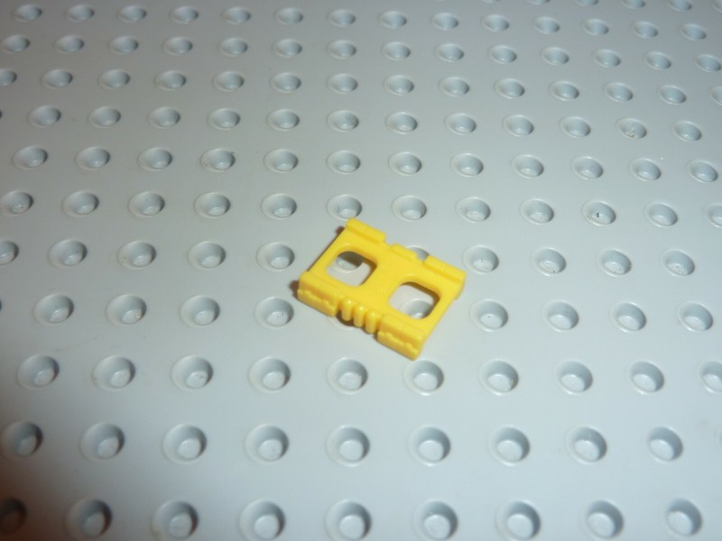 Lego Batman Yellow Minifig Belt 27145 - 28791 /Set 70923 70904 70918 70917 70905