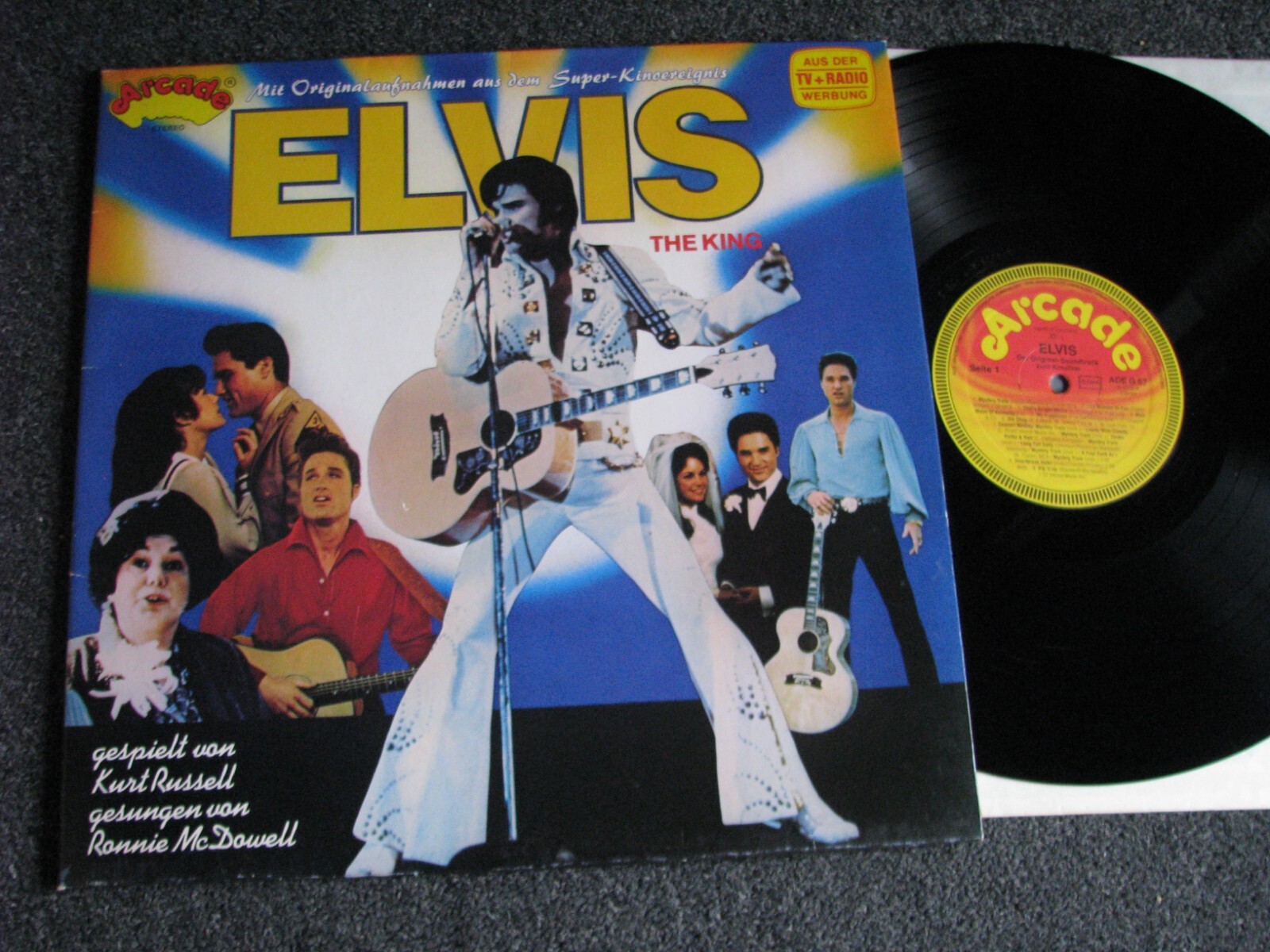 Elvis Presley Elvis In Concert UK(英)盤 LP Elvis Presley – Elvis In Concert – Vinyl (B&W Back cover, LP